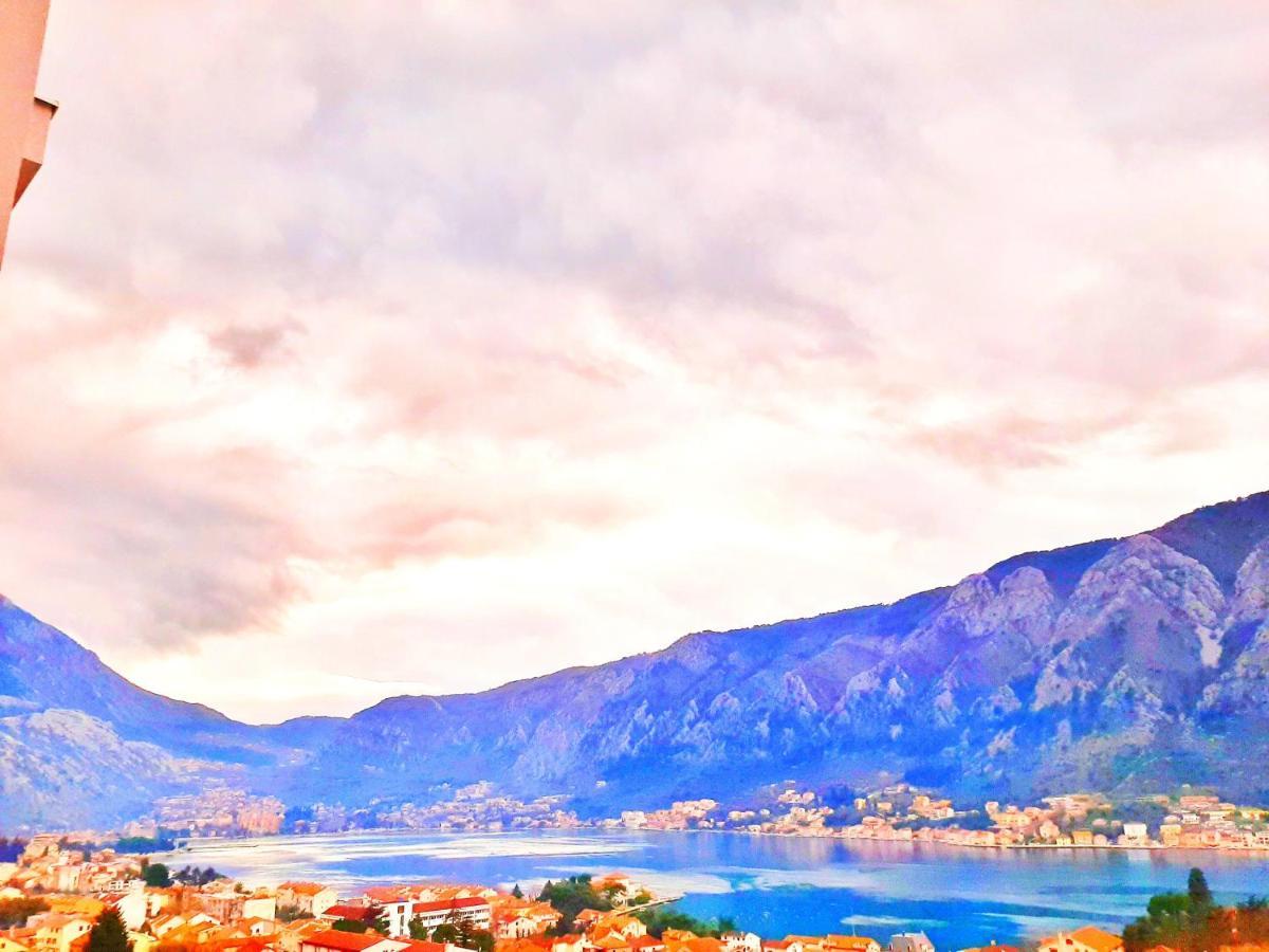 Apartments Panoramica Kotor Luaran gambar