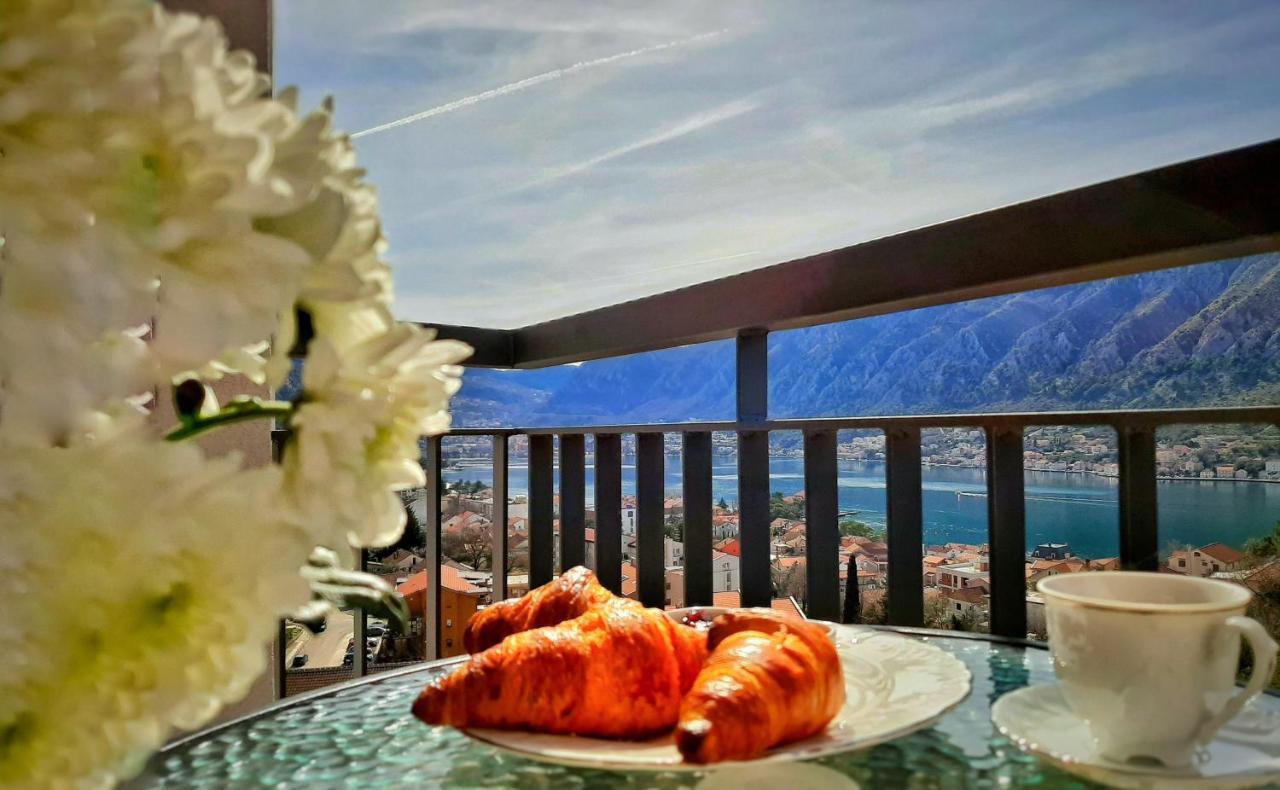 Apartments Panoramica Kotor Luaran gambar