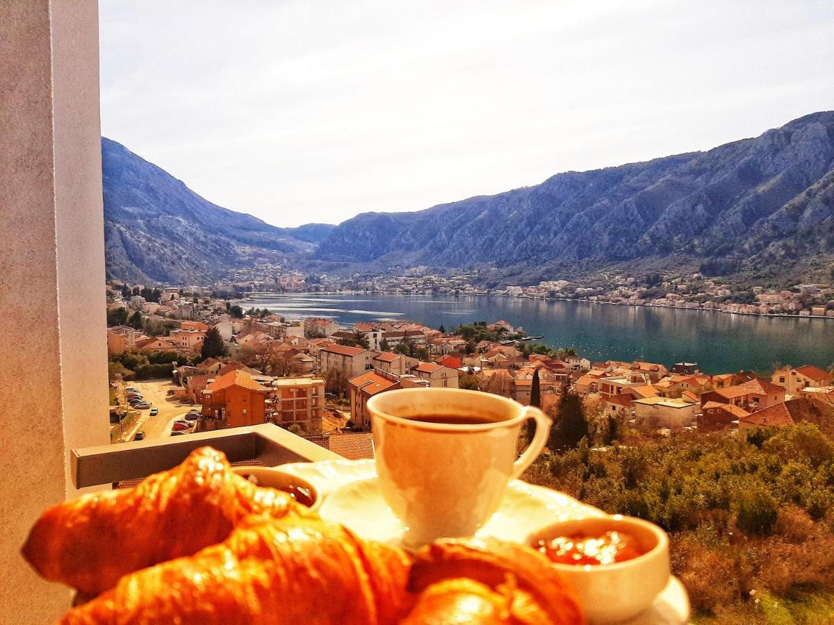 Apartments Panoramica Kotor Luaran gambar